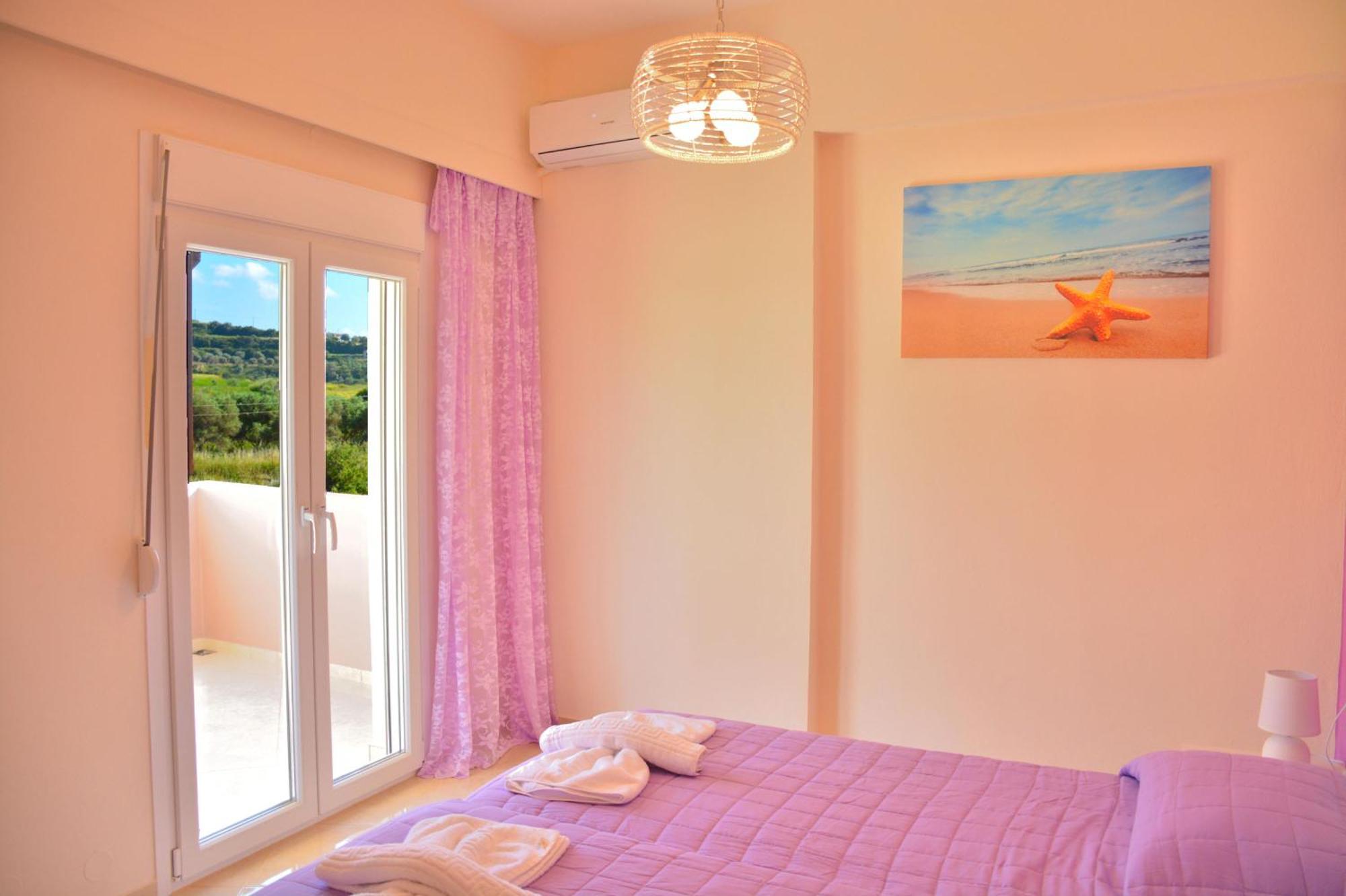 Luxury Suites In Stavromenos Esterno foto